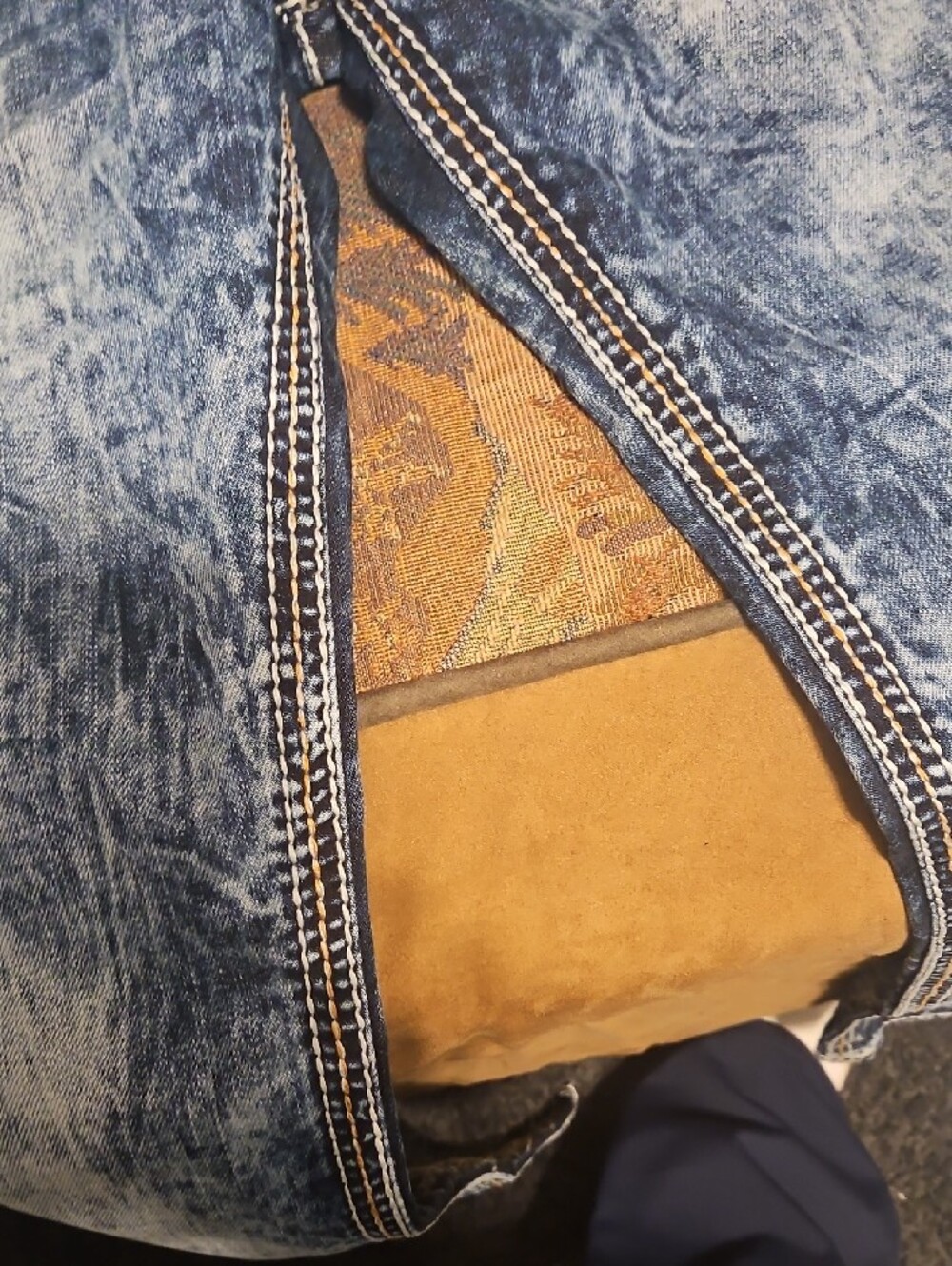 Affliction Men's Distressed Light Blue Washed Jeans - Picture 5 of 10